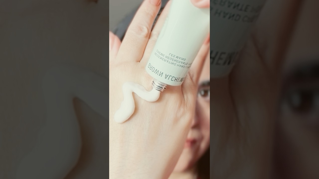 Lightweight luxury that actually  #GrownAlchemist #HandRegeneration #LuxuryHandCream #CleanS