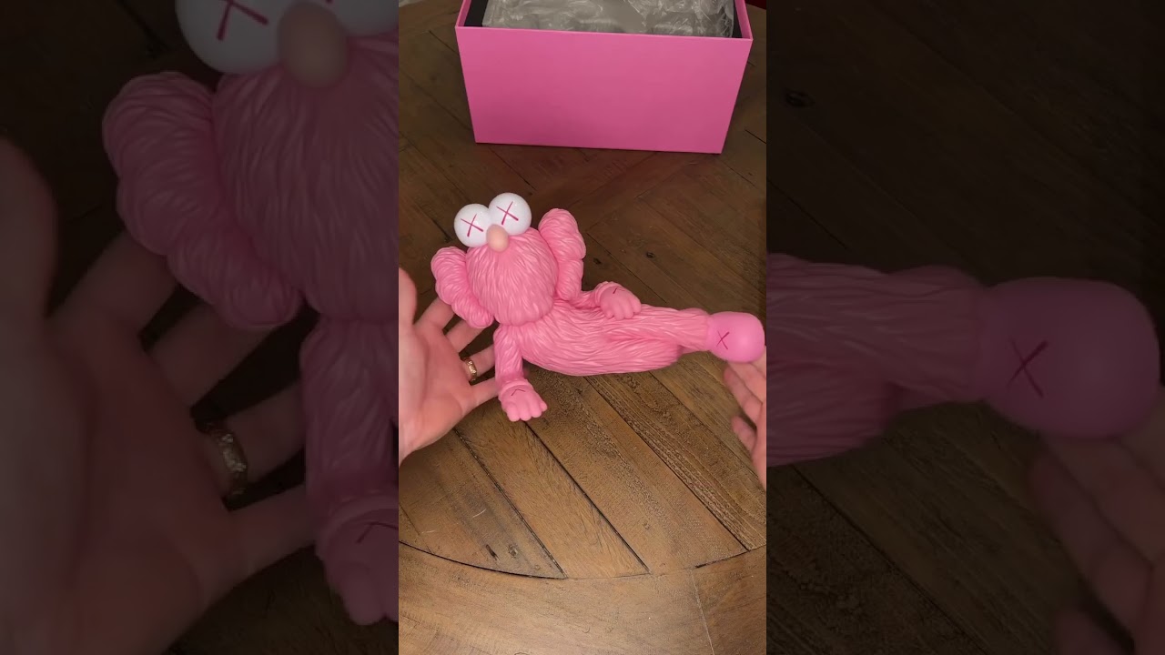 KAWS TIME OFF - PINK 