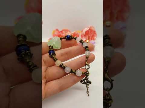 Браслет в еко стилі натуральні камені: нефрит необроблений, кварц, лазурит, видео 1