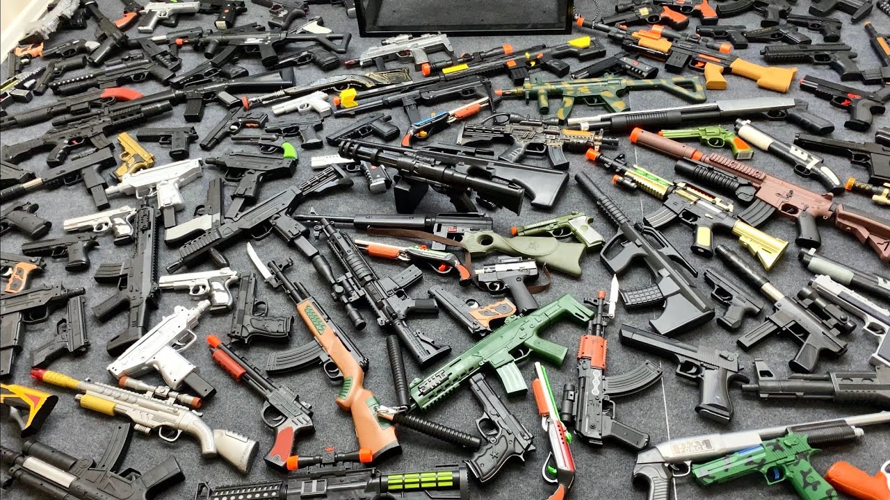 Realistic Arms Arsenal ! Hundreds of Guns and Rifles in the Gun Arsenal !  Power of Weapons 