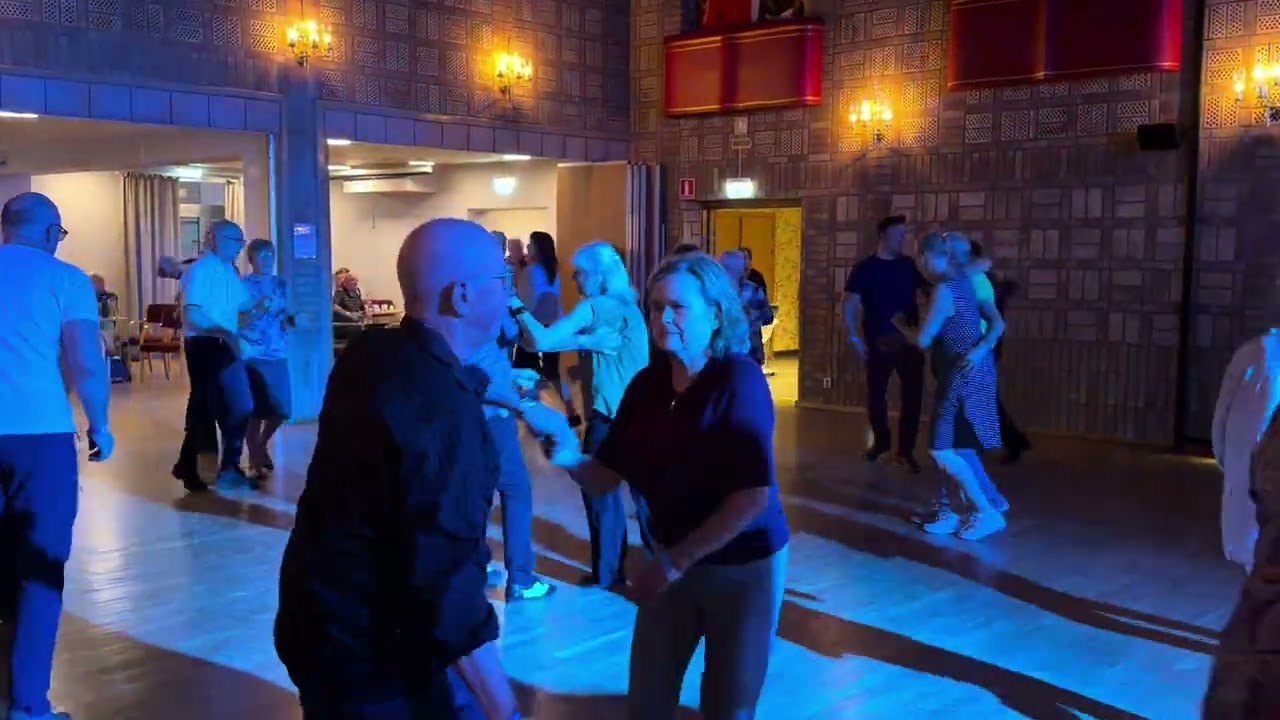 Va det nåt jag sa med Mickeys på Folkets Hus Charlottenberg Dansnytt Bjørn Weiby 