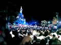Stromae Flashmob a Disneyland Resort paris sur Снятый на телефон