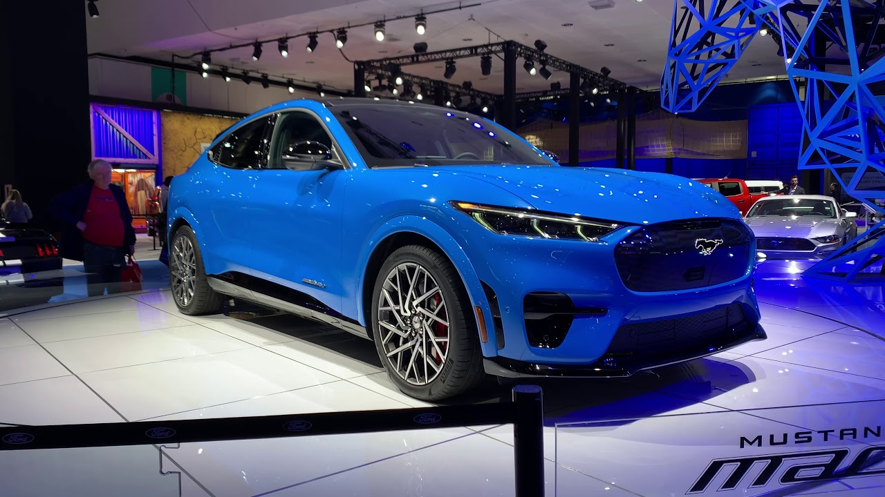 Mustang Mach-E Introduction at LA Autoshow 2019 - YouTube