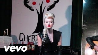 Ivy Levan - Hot Damn (Live at the Cherrytree House) Resimi