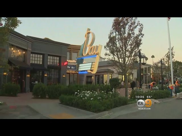 Palisades Village Opens This Weekend 