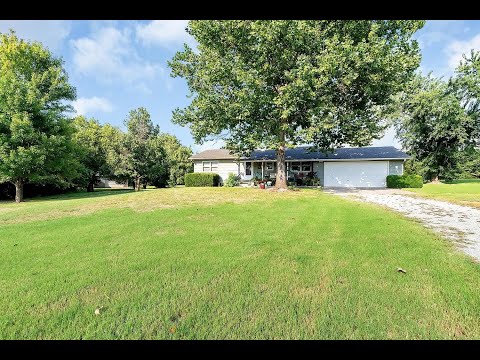 10560 SW Dennett Rd, Augusta, KS home video tour