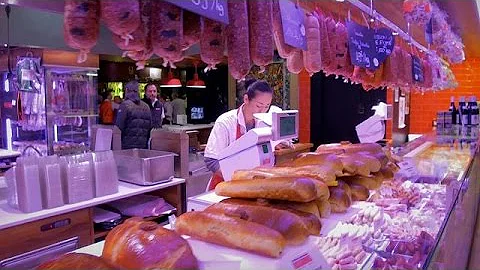 Tourists flock to Lyon for a gourmet getaway - life