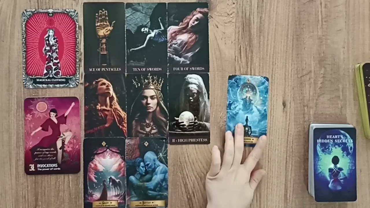 Aklındaki Kişinin Gerçek Niyeti/İsteği Ne? Tarot