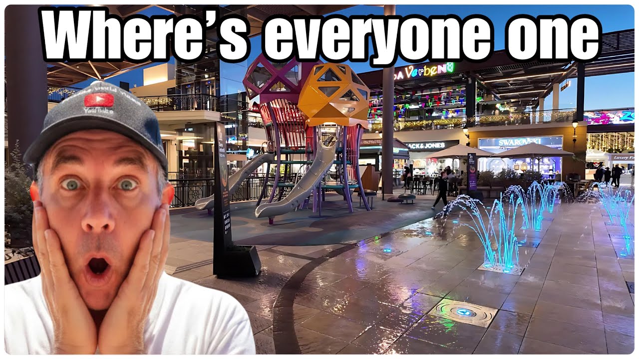 бульвар Ла Зения Вот как на самом деле выглядит декабрь в Испании!»