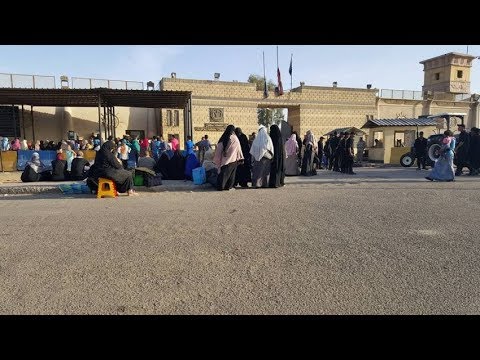 معاناة اسر المعتقلين فى العيد معاناة اسر المعتقلين فى العيد