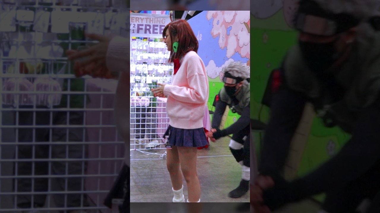 Kakashi sensei meets Momo Ayase 👽👻 #dandadan #anime #cosplay