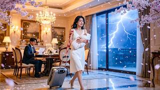 "She's Just a Toy!" Hearing His Insult, She Vanished with His Twins—10 Years Later, CEO Is Begging! screenshot 2