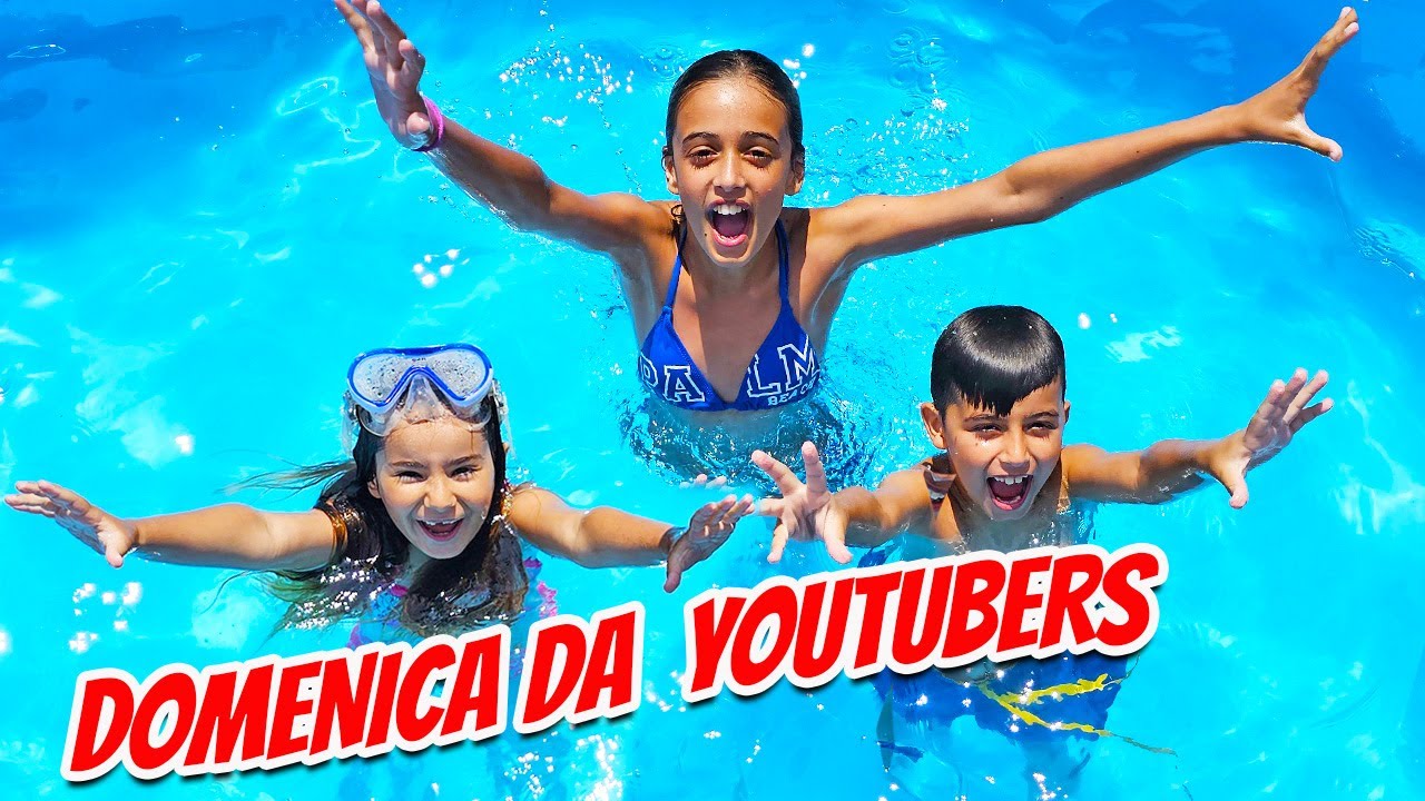 DOMENICA DA YOUTUBERS IN PISCINA CON MARTY, GRANDE E GABRI 🏖️ LIVE IMPERDIBILE CON MARTINA MISSY!