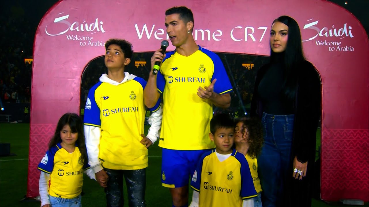 cr7 presentation at al nassr