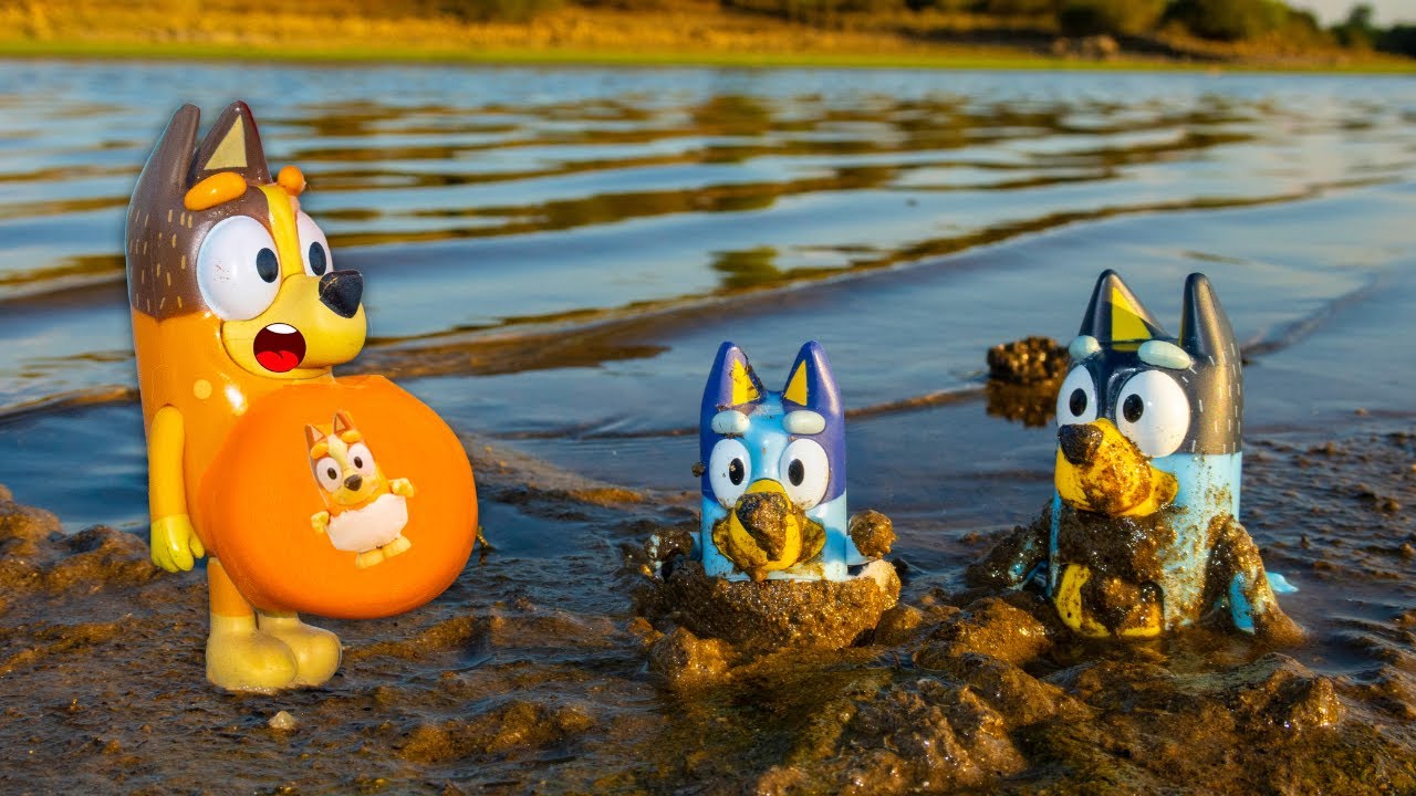 ¡BLUEY Tiene una Sorpresa en la Playa! | Historia en Español