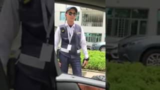 Woman unfairly accuses LTA officer of being biased against Chinese for doing her duty