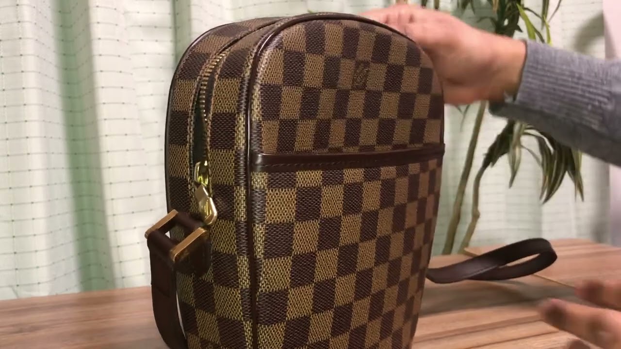 LOUIS VUITTON South Bank Besace Damier Ebene Crossbody Bag Brown