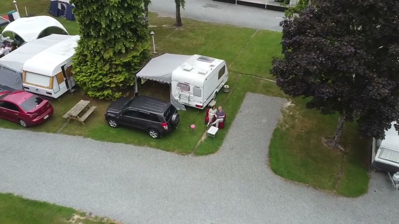 Мурчисон (Murchison) Holliday  Park.