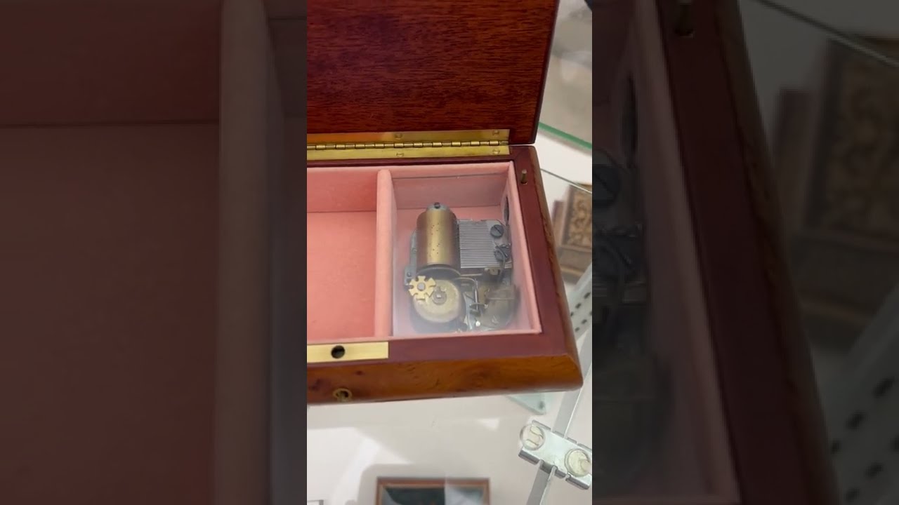 Vintage Reuge Music Box - Blue Danube Waltz Tune 🎵 - YouTube