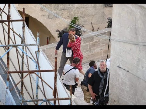 james-bond---no-time-to-die:-aston-martin-db5,-daniel-craig,-léa-seydoux-in-matera,-italy