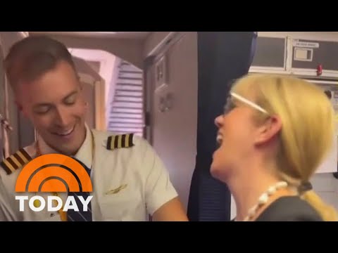 Video: Streamt stewardess?