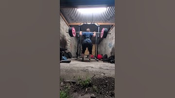 Squat Daily Day LXXXV - Starting to get really explosive out of the hole.  Thanks pause squats 🙏