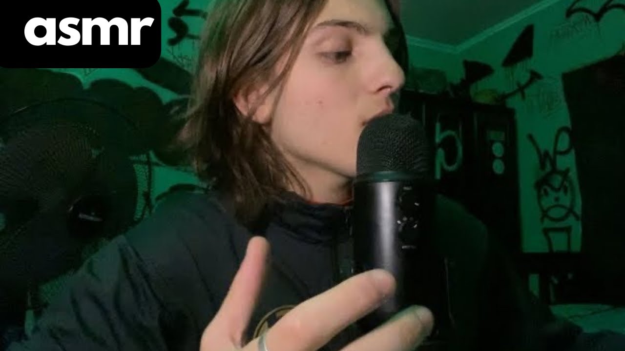 asmr room tour y preguntas sobre mi (susurros cerca del microfono)