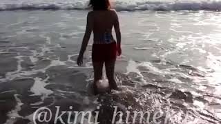Video Kimi hime hot sexy saat di pantai