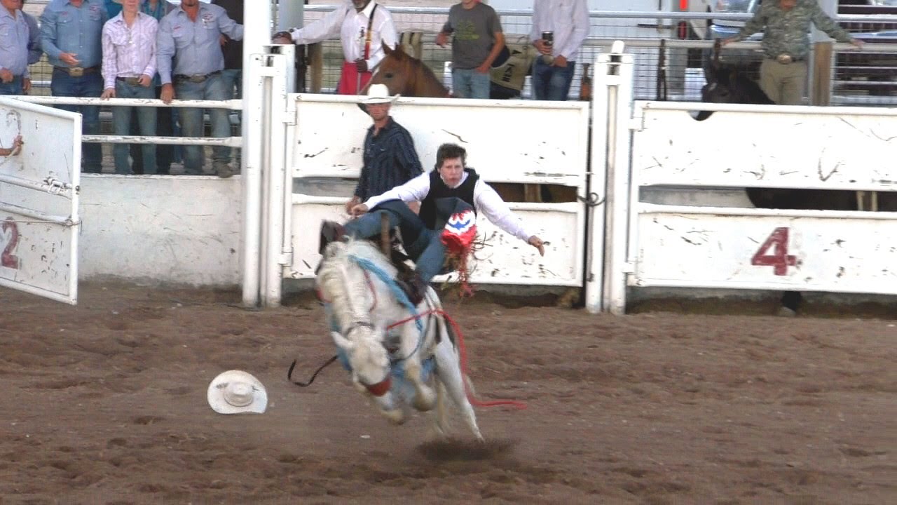 Bronc Riding Round 1 - 2019 Dumas Cowboy Classic Rodeo (Friday) - YouTube