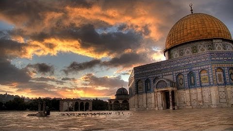 سورة مريم بمعاني الكلمات  |   القارىء ماهر المعيقلي