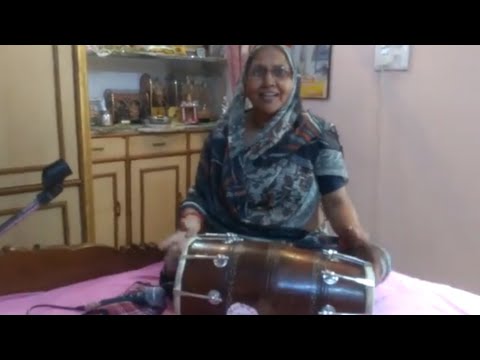 Chunari ranga lo brijnari krishna bhajna hindi lyrics चुनरी रंगा लो बृजनारी