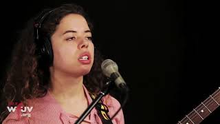 Nilüfer Yanya - "In Your Head" (Live at WFUV) chords