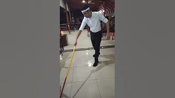الله يلعن بي الغربة شو ساوت بحالي 