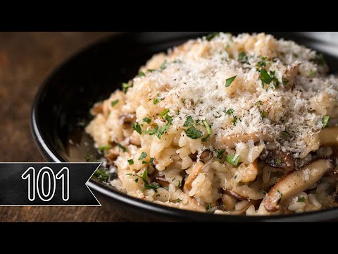 Video: Al hacer risotto, ¿cuál es el propósito del vino blanco?