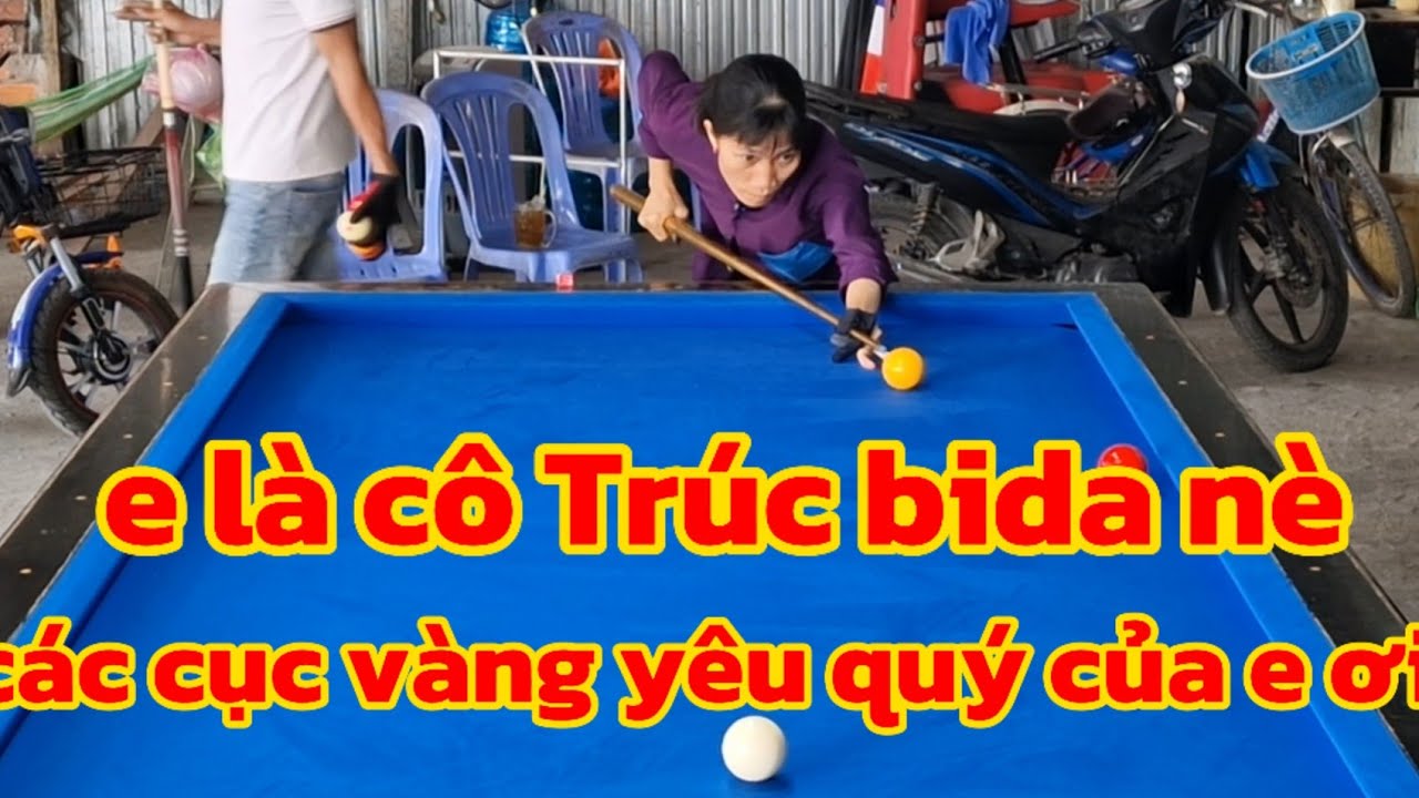 Trận đấu lên bờ xuống ruộng giữa cô Trúc & bạn Phương