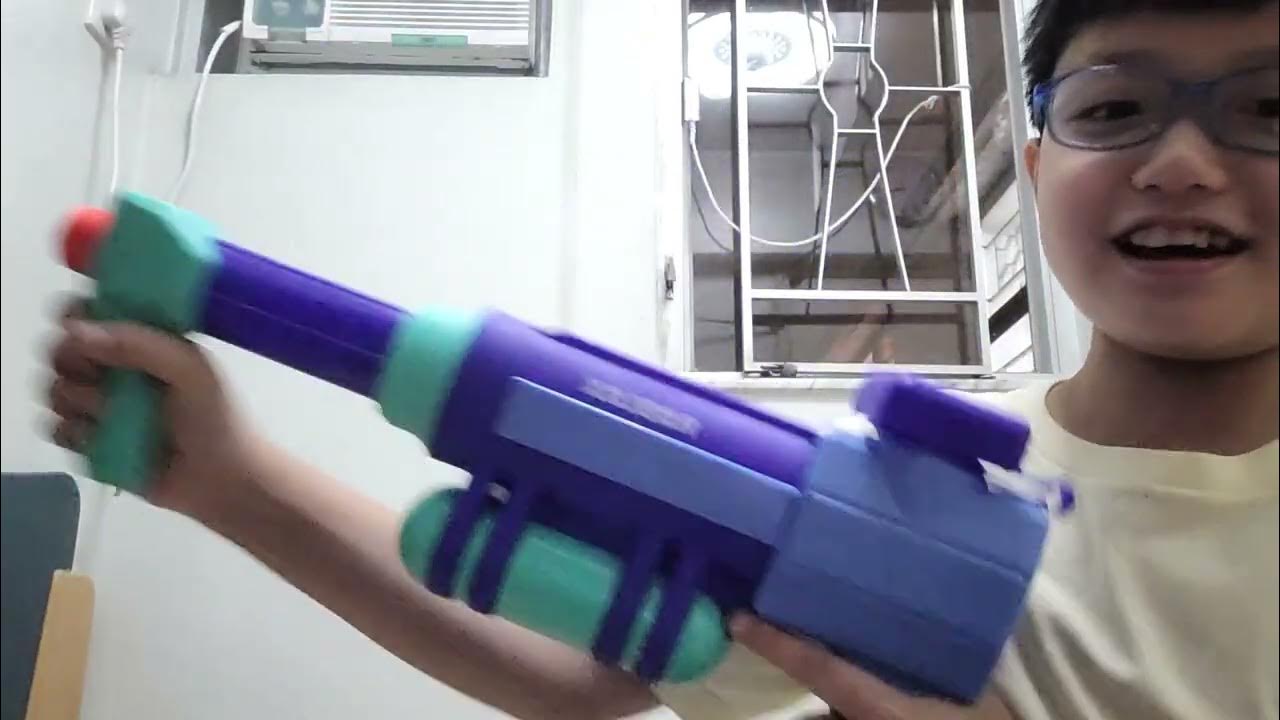 Nerf Super Soaker Roblox Car Crushers 2: Freeze Ray Water Blaster