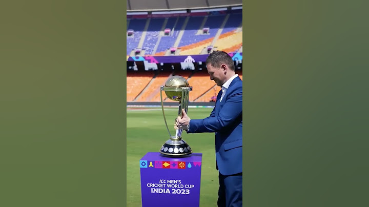 CWC 2019 winning captain, Eoin Morgan hands over the trophy to the hosts#icc #worldcup