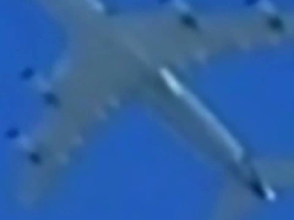 psychology-of-the-9-11-mystery-white-plane-above-the-white-house-technological-deception-youtube