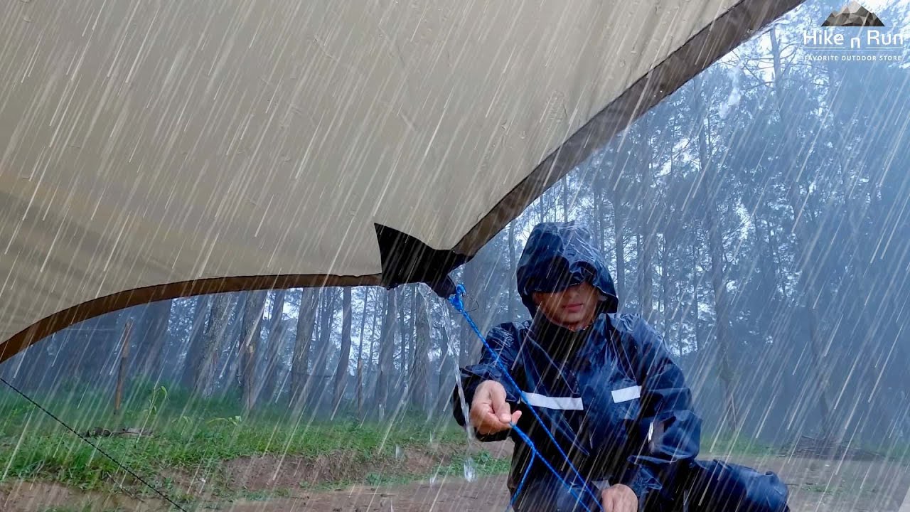 🔴 Solo Camping in Heavy Rain: Relaxing ASMR Thunderstorm & Rain for ...