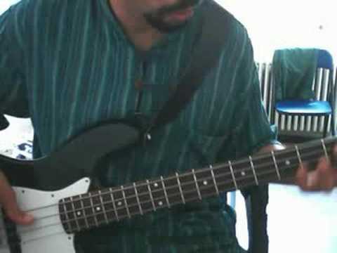 Groove Afro N°32 Méthode Basse Africaine Aladji Touré