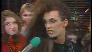 Dead Or Alive   1983   Pete Burns interview by Muriel Gray @ The Tube