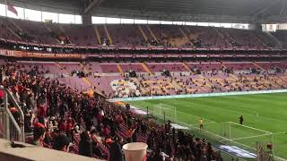 Emre Akbaba Ve Linnes Tribüne Çağırılıyor Gs - Denizli (İkinci Devreni Ilk Maçı)