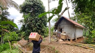 Download Lagu TENANG DI MASA TUA‼️ Nenek Ini Memilih Tinggal di Kampung Terpencil Jauh dari Keramaian MP3