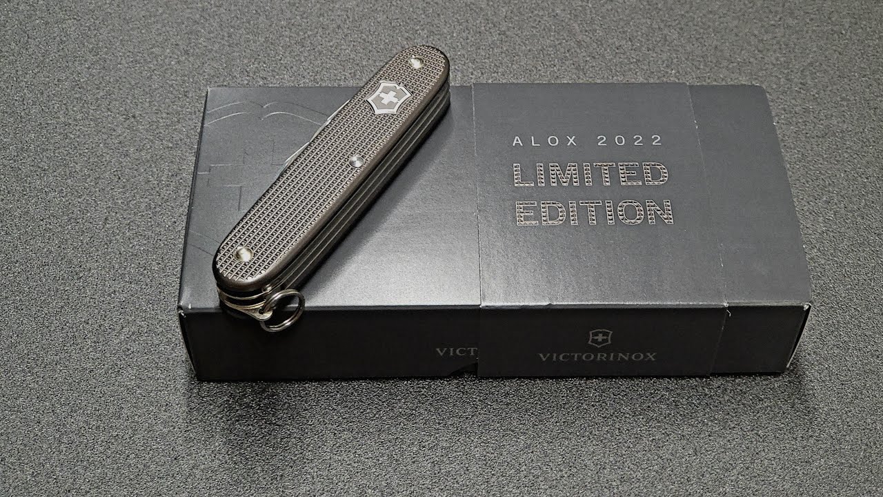 Victorinox Pioneer X 93 mm Alox LE 2022 Thunder Gray unboxing