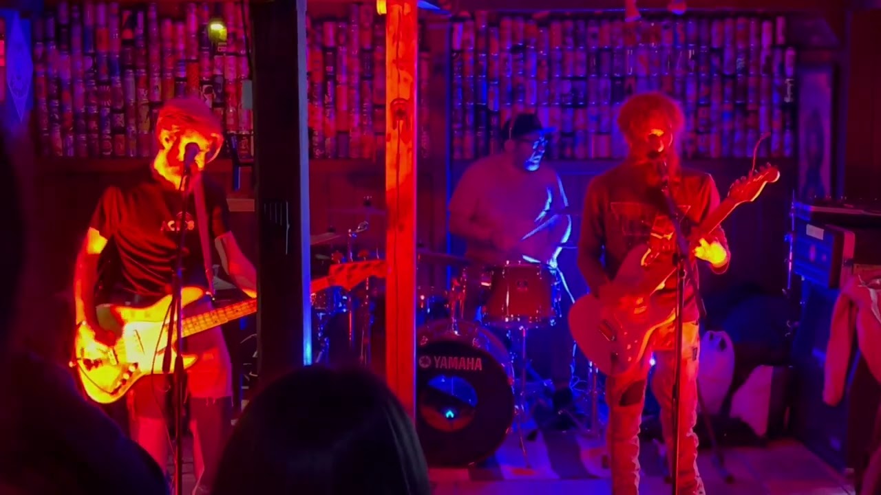 UHP - LIVE @ CERVECERÍA LA TRAVIESA (Infiestu, 18/02/2023)