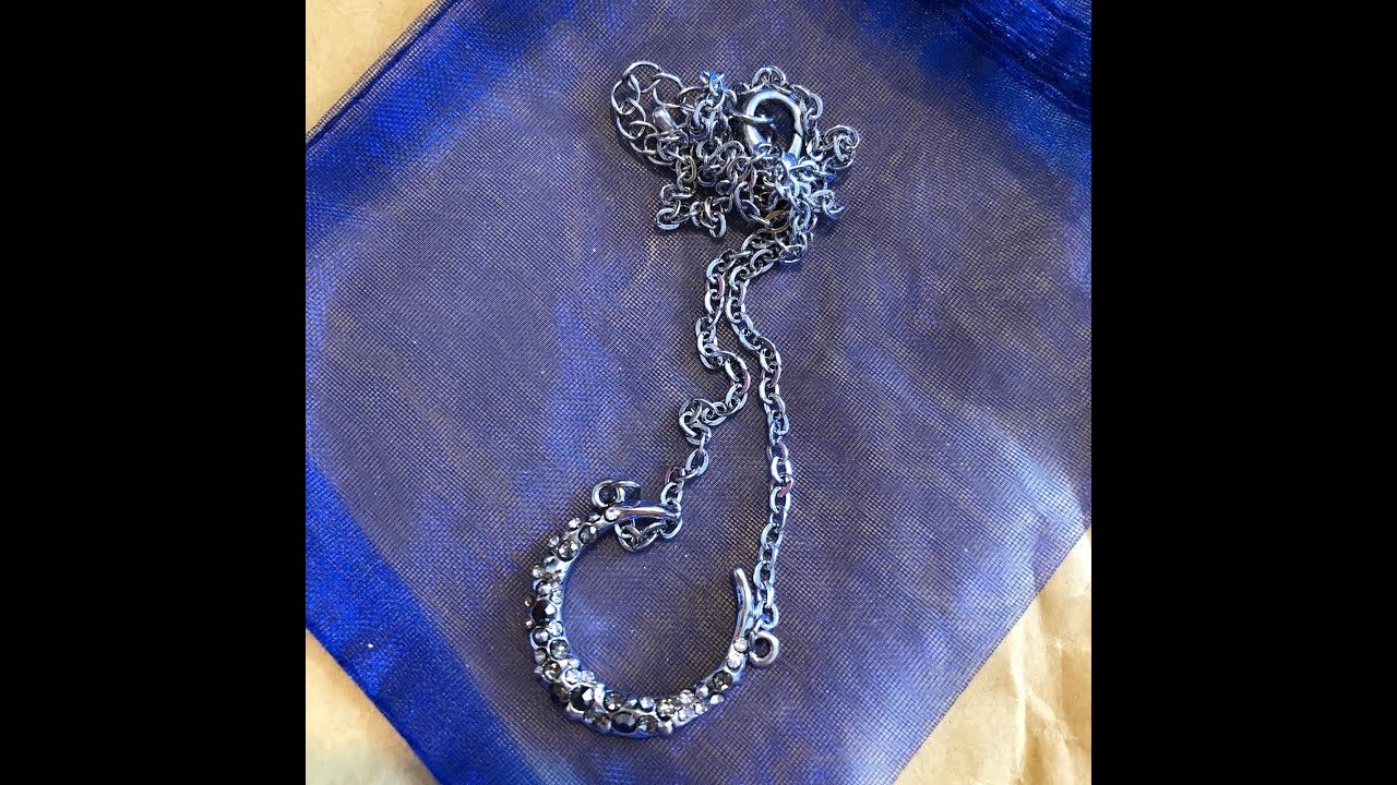 LUNALIKES FIRST IMPRESSIONS