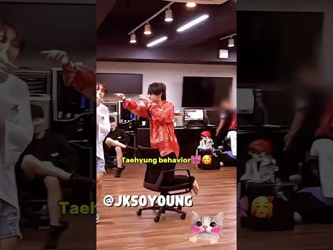Taehyung's aura 😎🔥 vs Taehyung's personality 🎀🥺