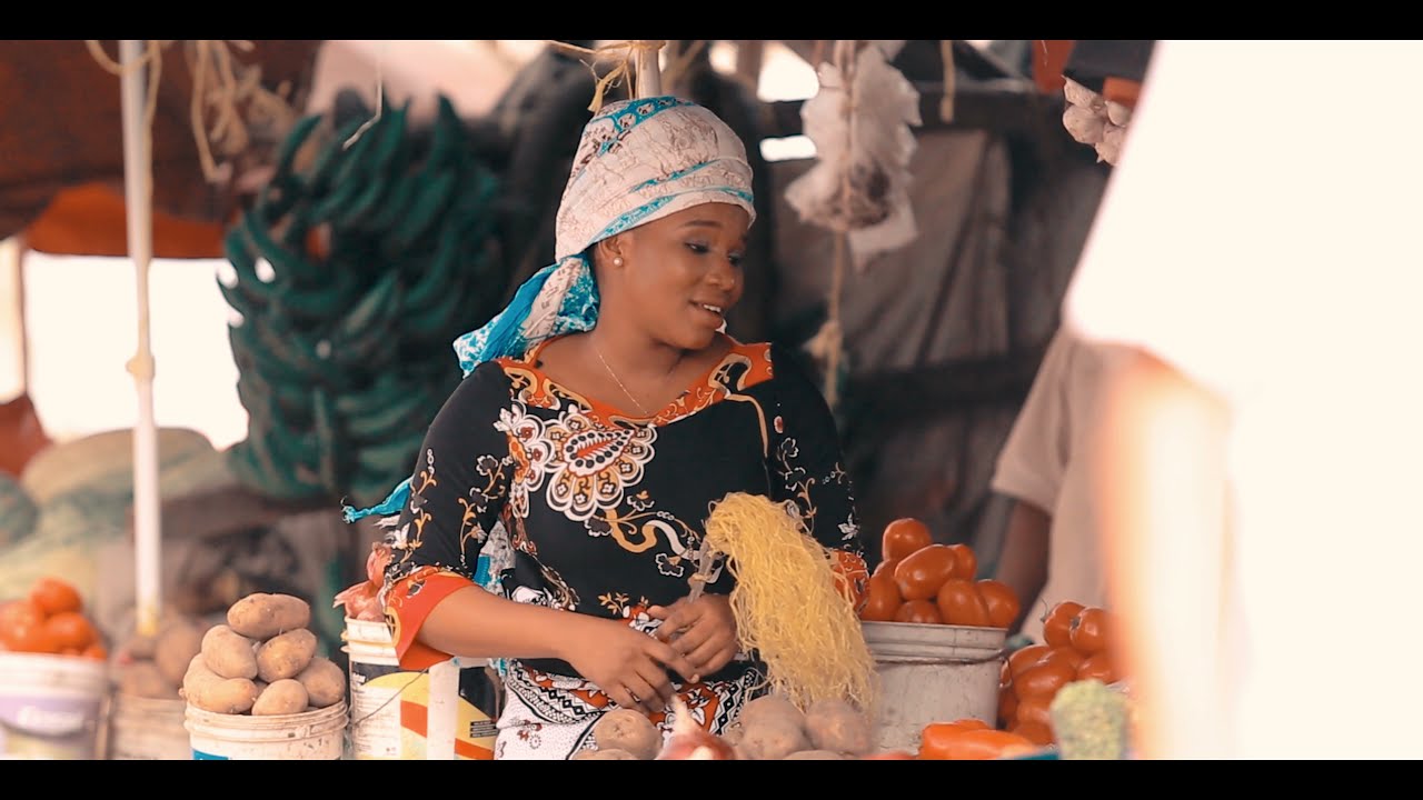 Download Sara Nyongole ft Godfrey Steven - Najua (Official Music Video)