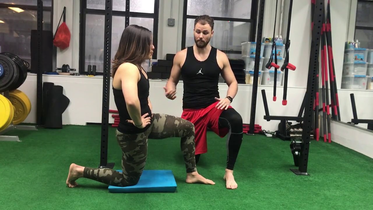 Hip Flexor Stretch (Improve Mobility) - YouTube