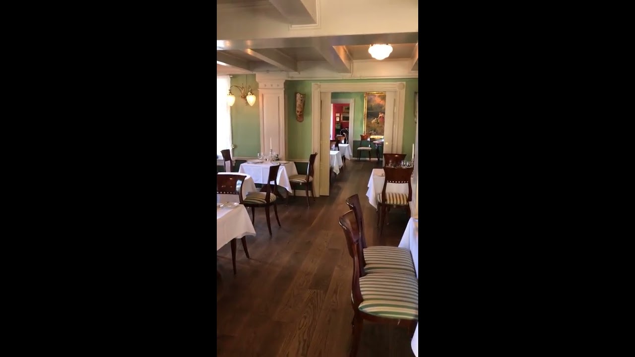 The restaurant at Walaker Hotel